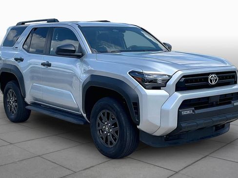 Used 2025 Toyota 4Runner SR5 AWD/4WD image 3
