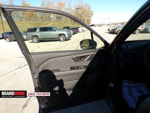 Used 2025 Subaru Forester Premium image 22