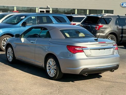 Used 2013 Chrysler 200 Limited FWD image 30