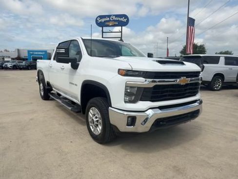 Certified 2025 Chevrolet Silverado 2500 LT w/ Convenience Package AWD/4WD image 2