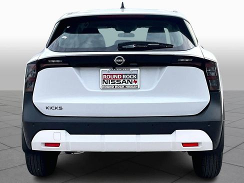 New 2026 Nissan Kicks S image 4