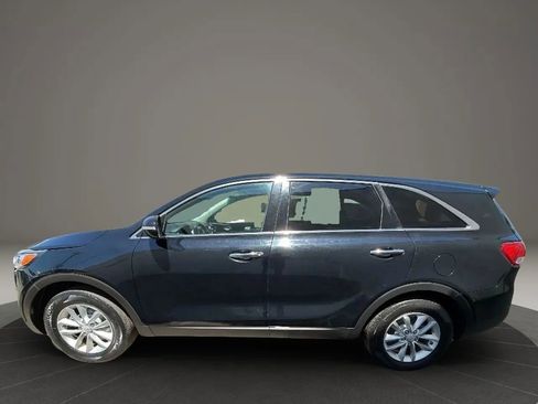 Used 2016 Kia Sorento L FWD image 8