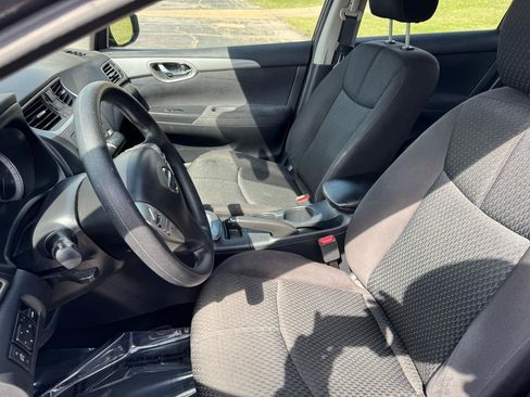 Used 2013 Nissan Sentra SR w/ Electronics Pkg FWD image 28