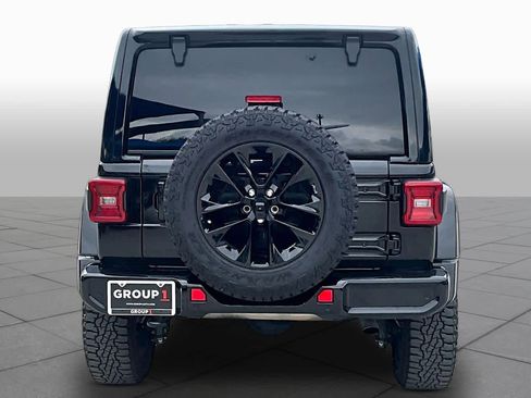 Used 2021 Jeep Wrangler Unlimited Sahara image 5