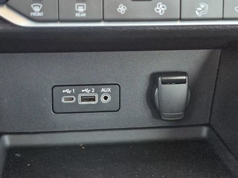 Used 2021 Nissan Sentra SV FWD image 27