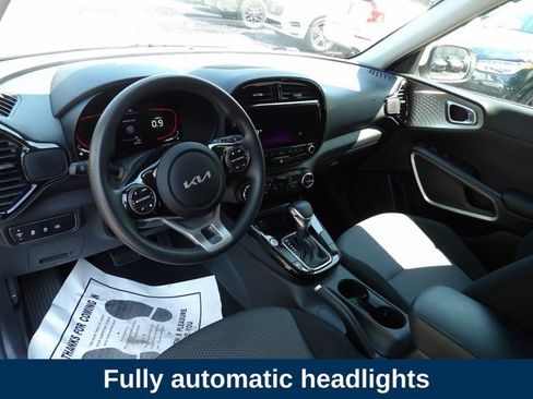 Used 2023 Kia Soul S FWD image 9