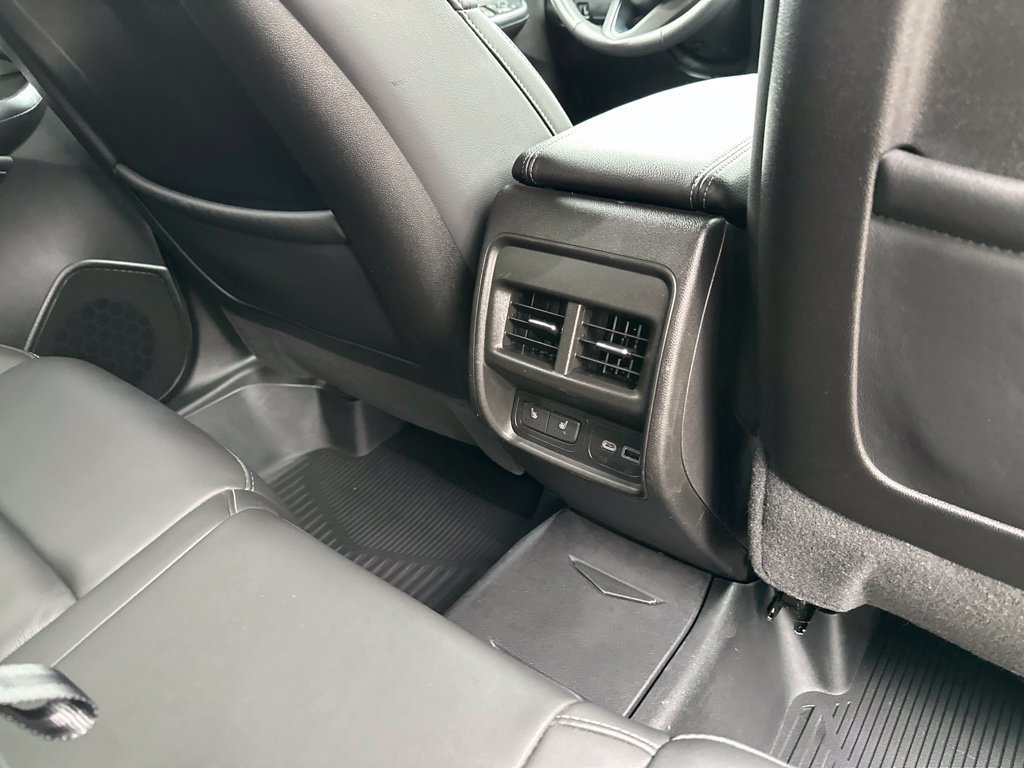 Used 2022 Cadillac XT4 Premium Luxury w/ Enhanced Visibility Package AWD/4WD image 21