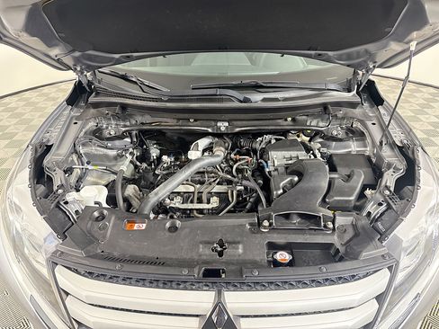 Used 2020 Mitsubishi Eclipse Cross ES image 38