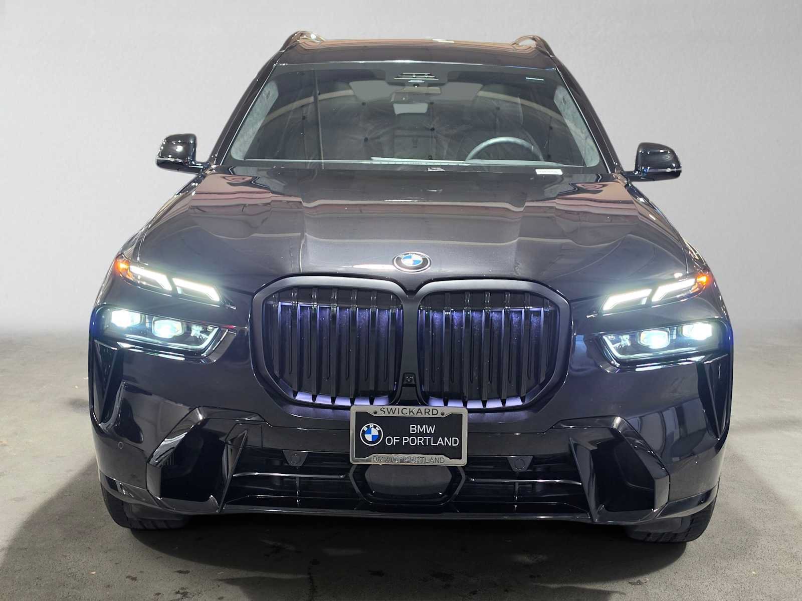 Used 2026 BMW X7 xDrive40i w/ Executive Package AWD/4WD image 8