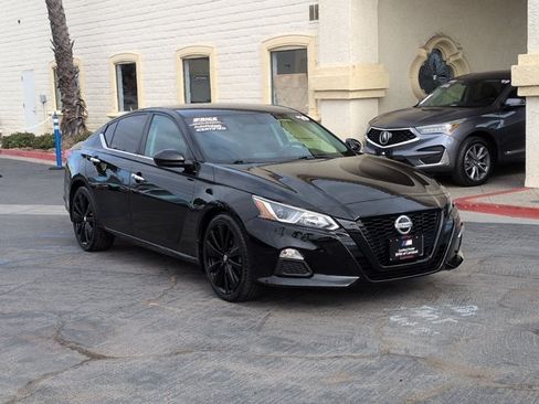 Used 2019 Nissan Altima 2.5 S FWD image 3