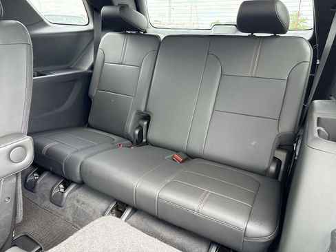 Used 2022 Chevrolet Traverse RS AWD/4WD image 24