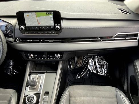 Used 2023 Mitsubishi Outlander SE image 24