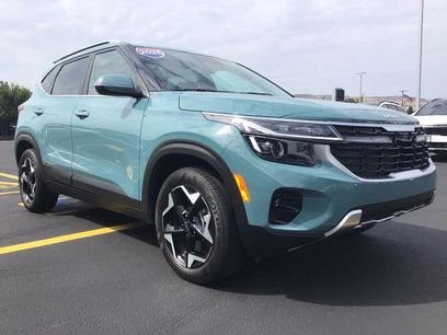 Used 2025 Kia Seltos EX