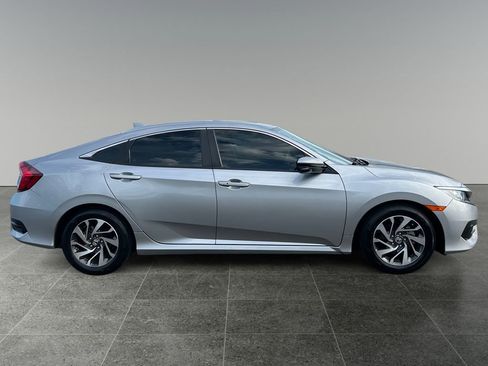 Used 2017 Honda Civic EX image 11