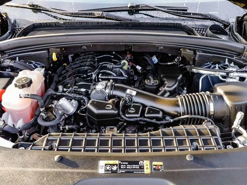 Certified 2024 Jeep Grand Cherokee L Limited w/ Luxury Tech Group II image 33