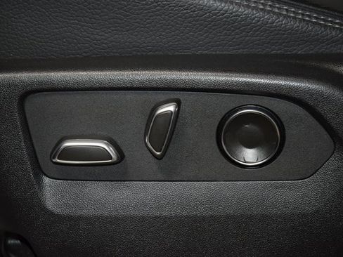 Used 2024 GMC Yukon Denali w/ LPO, Floor Liner Package image 42