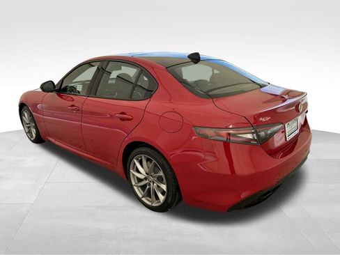 New 2025 Alfa Romeo Giulia w/ Driving Assist Package image 17