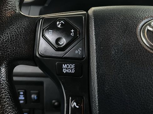 Used 2019 Toyota Tundra SR image 32