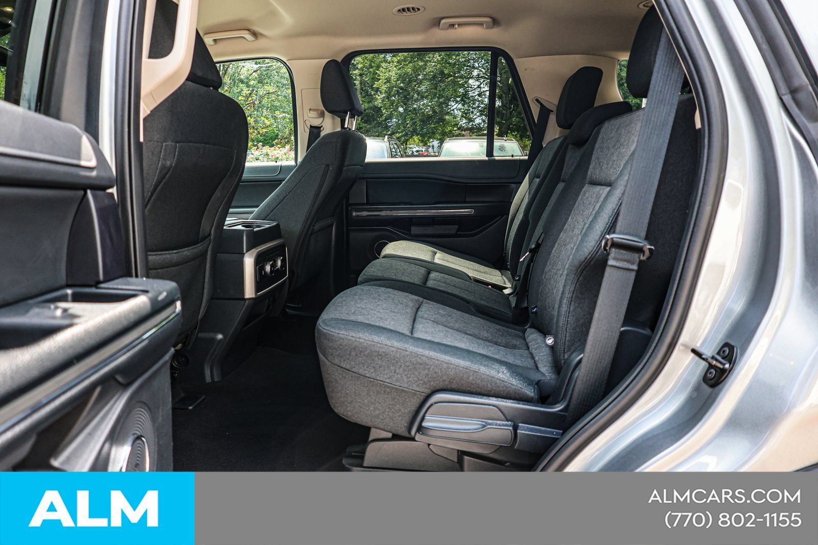 Used 2024 Ford Expedition XLT RWD image 18