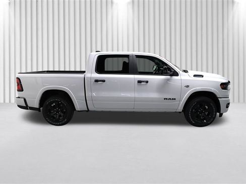 New 2026 RAM 1500 4x4 Crew Cab image 2