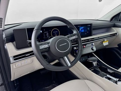 Used 2025 Hyundai Tucson SEL image 13