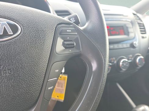 Used 2017 Kia Forte LX FWD image 20