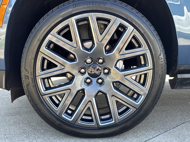 Used 2026 GMC Yukon Denali Ultimate AWD/4WD image 13