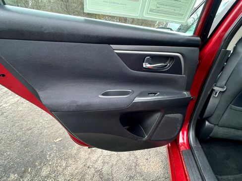Used 2015 Nissan Altima 2.5 S w/ Sport Value Package image 20