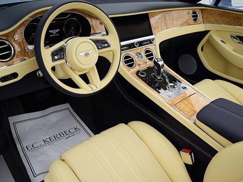 Certified 2023 Bentley Continental GT V8 image 26