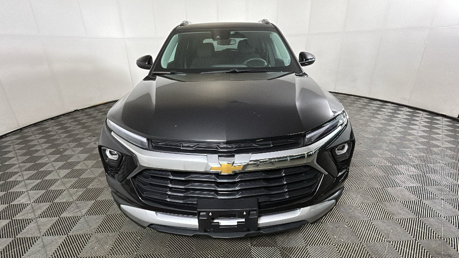 Used 2025 Chevrolet TrailBlazer LT AWD/4WD image 8
