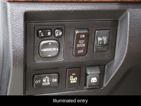 Used 2017 Toyota Tundra 1794 Edition image 14