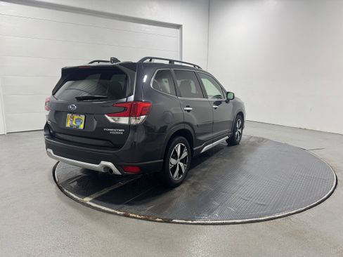 Used 2019 Subaru Forester Touring image 34