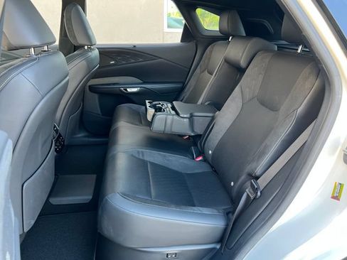 Used 2025 Lexus RX 450h AWD w/ Convenience Package image 36