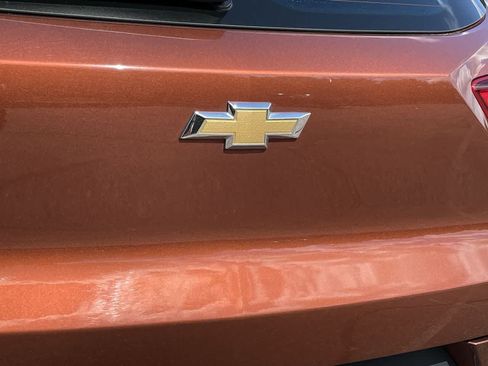 Used 2021 Chevrolet TrailBlazer LS AWD/4WD image 36
