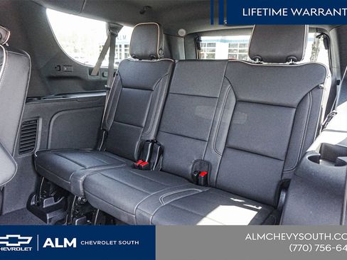 New 2026 Chevrolet Suburban Premier RWD image 19