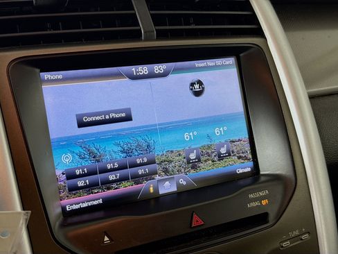Used 2014 Ford Edge SEL w/ Equipment Group 205A FWD image 16