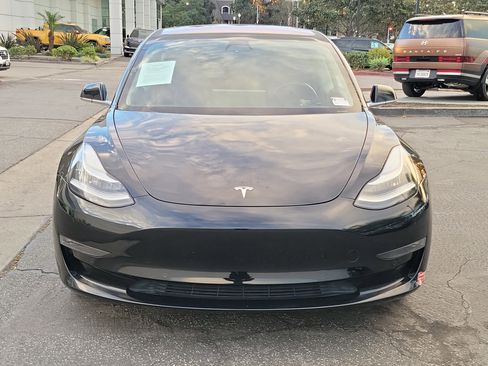 Used 2018 Tesla Model 3 Long Range image 22
