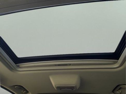 Used 2013 Chevrolet Avalanche LTZ image 38