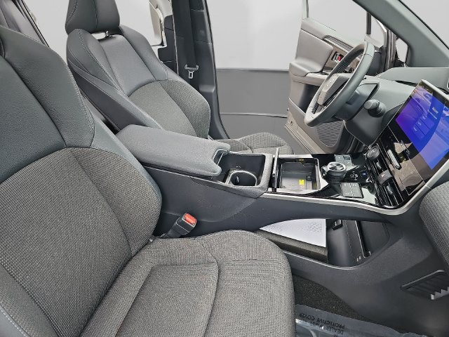 Used 2025 Toyota bZ4X FWD image 12