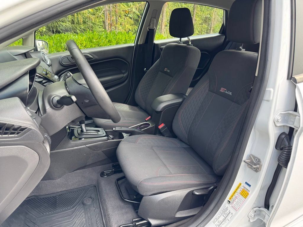 Used 2019 Ford Fiesta ST-Line w/ ST Line Cold Weather Package FWD image 10