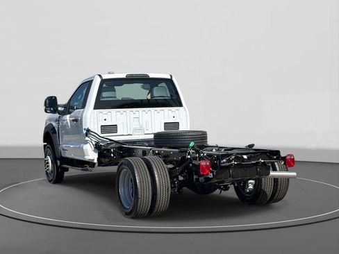 New 2026 Ford F450 XL w/ XL Chrome Package image 2