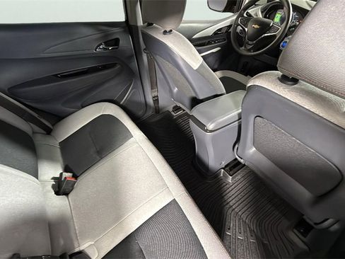 Used 2020 Chevrolet Bolt LT image 29