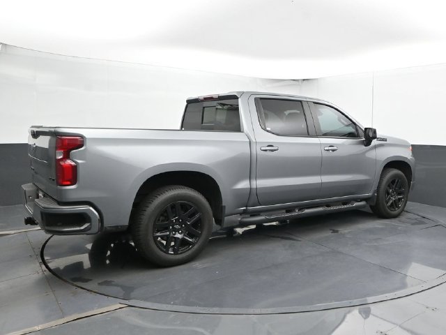 Used 2024 Chevrolet Silverado 1500 RST AWD/4WD image 2