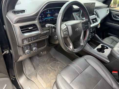 Used 2023 Chevrolet Suburban RST w/ Luxury Package AWD/4WD image 15