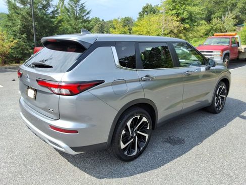 Used 2022 Mitsubishi Outlander SE AWD/4WD image 5