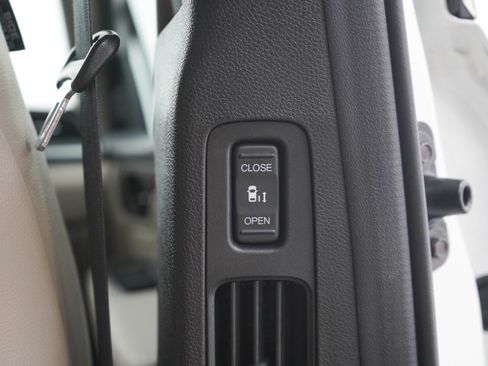 Used 2020 Honda Odyssey Elite image 19