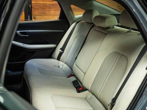 Used 2024 Hyundai Sonata SEL w/ Convenience Package FWD image 10