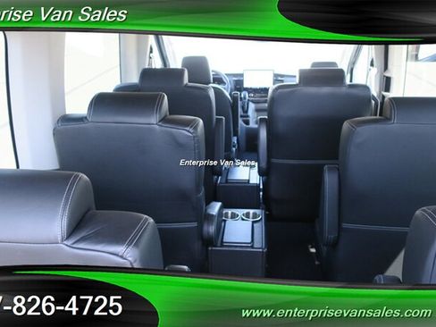 Used 2023 Ford Transit 350 XLT RWD image 13