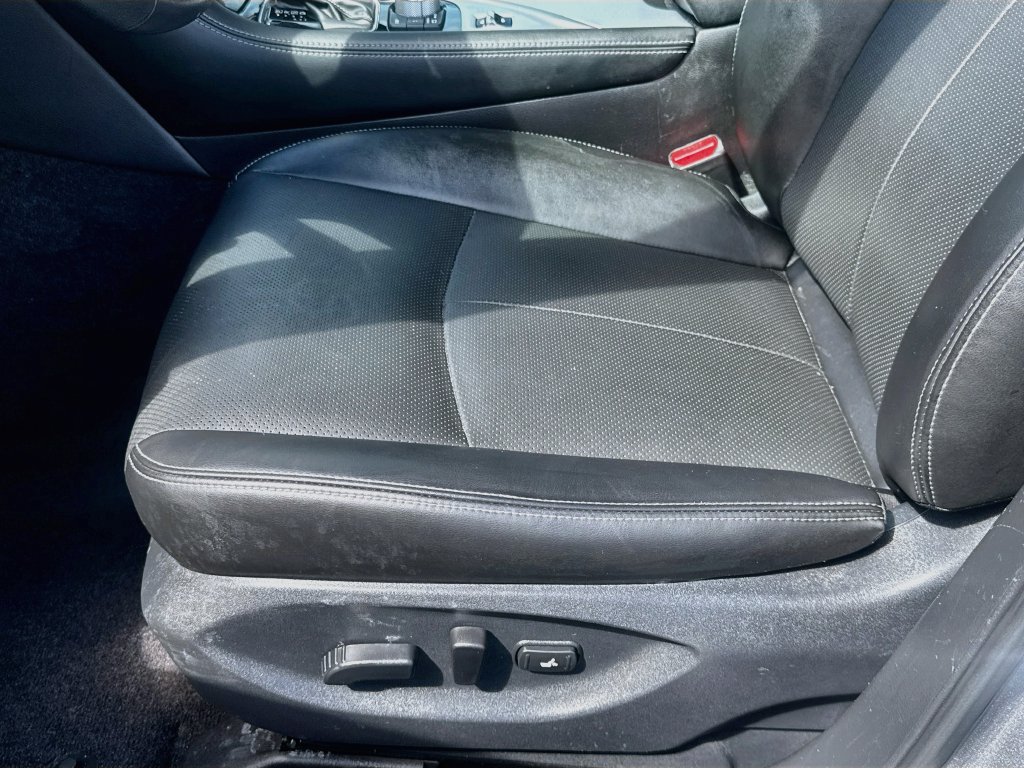Used 2023 INFINITI Q50 Luxe w/ Cargo Package RWD image 21