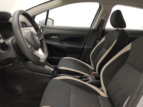 Used 2021 Nissan Versa SV FWD image 17